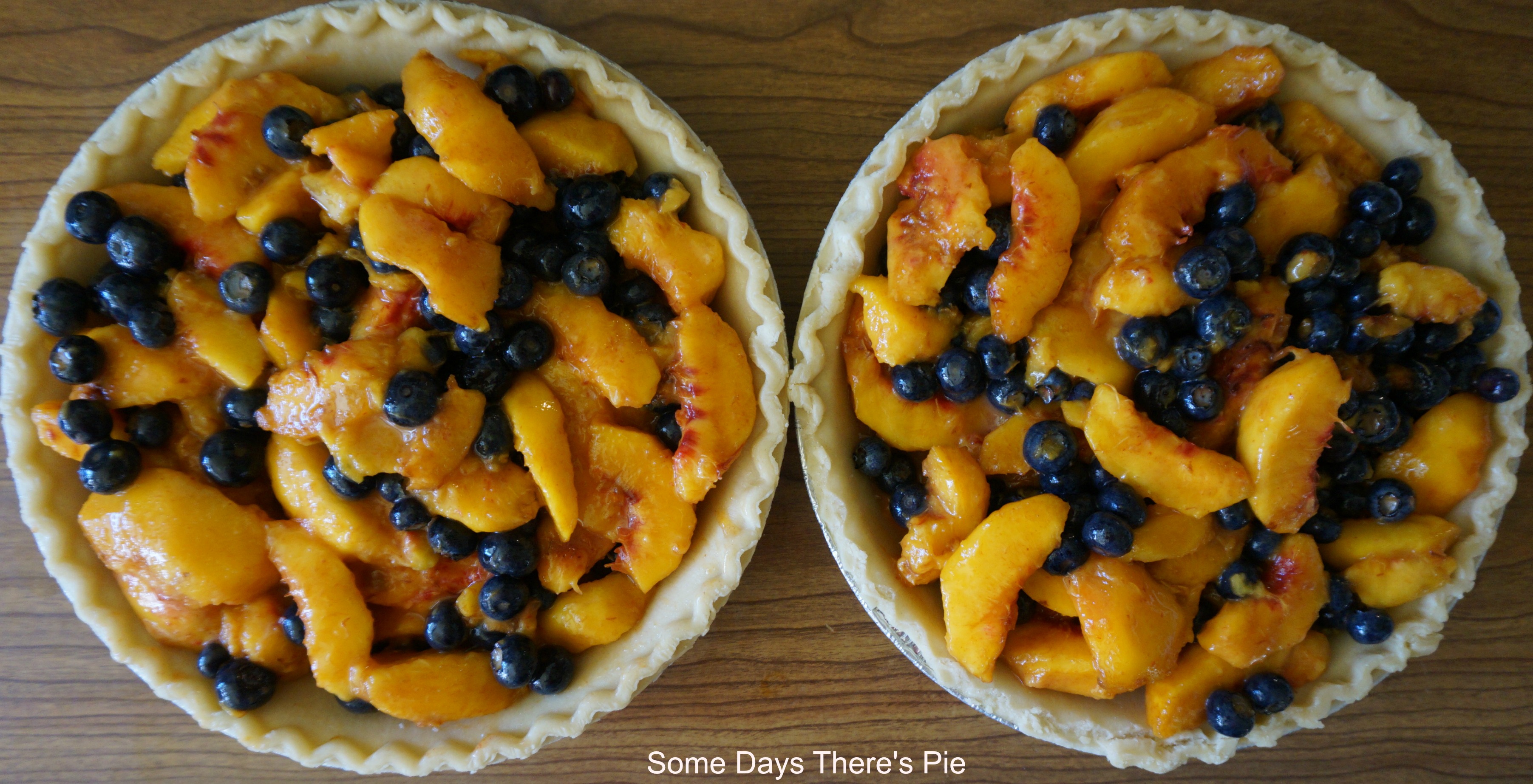 Peach and Blueberry Pie
